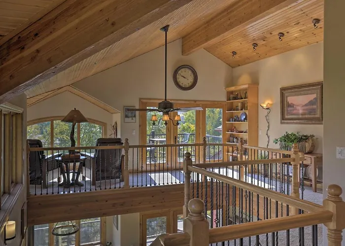 7 Mi To Copper Mtn: Condo W/ Deck & Stunning Views