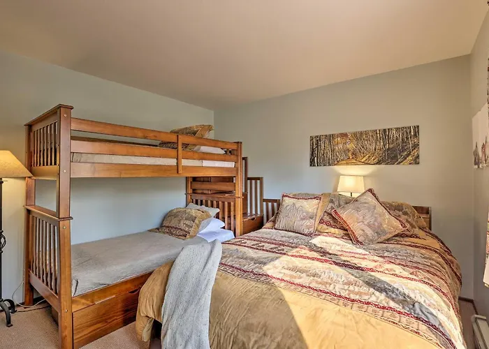 Walk To Town: Updated Frisco Cabin W/ 2 Decks!