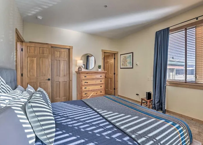 Frisco Condo W/ Balcony: 7 Mi To Copper Mountain!
