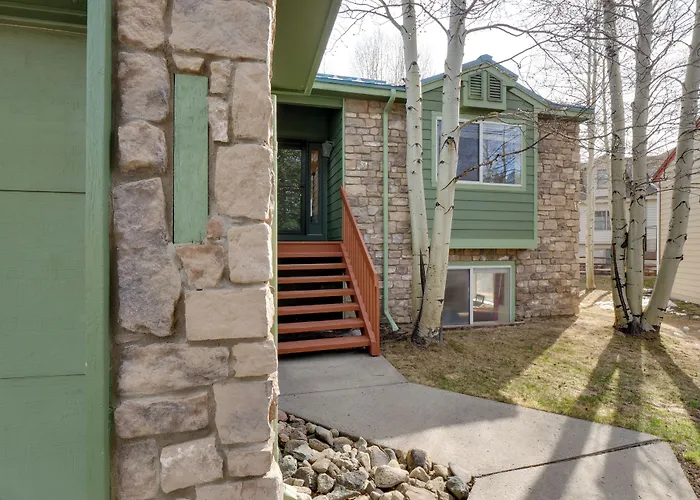 8 Mi To Copper Mtn: Dtwn Frisco Retreat W/ Deck!